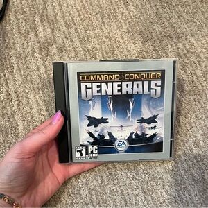 Command & Conquer Generals PC cd rom 2005 - EA Games 2 discs